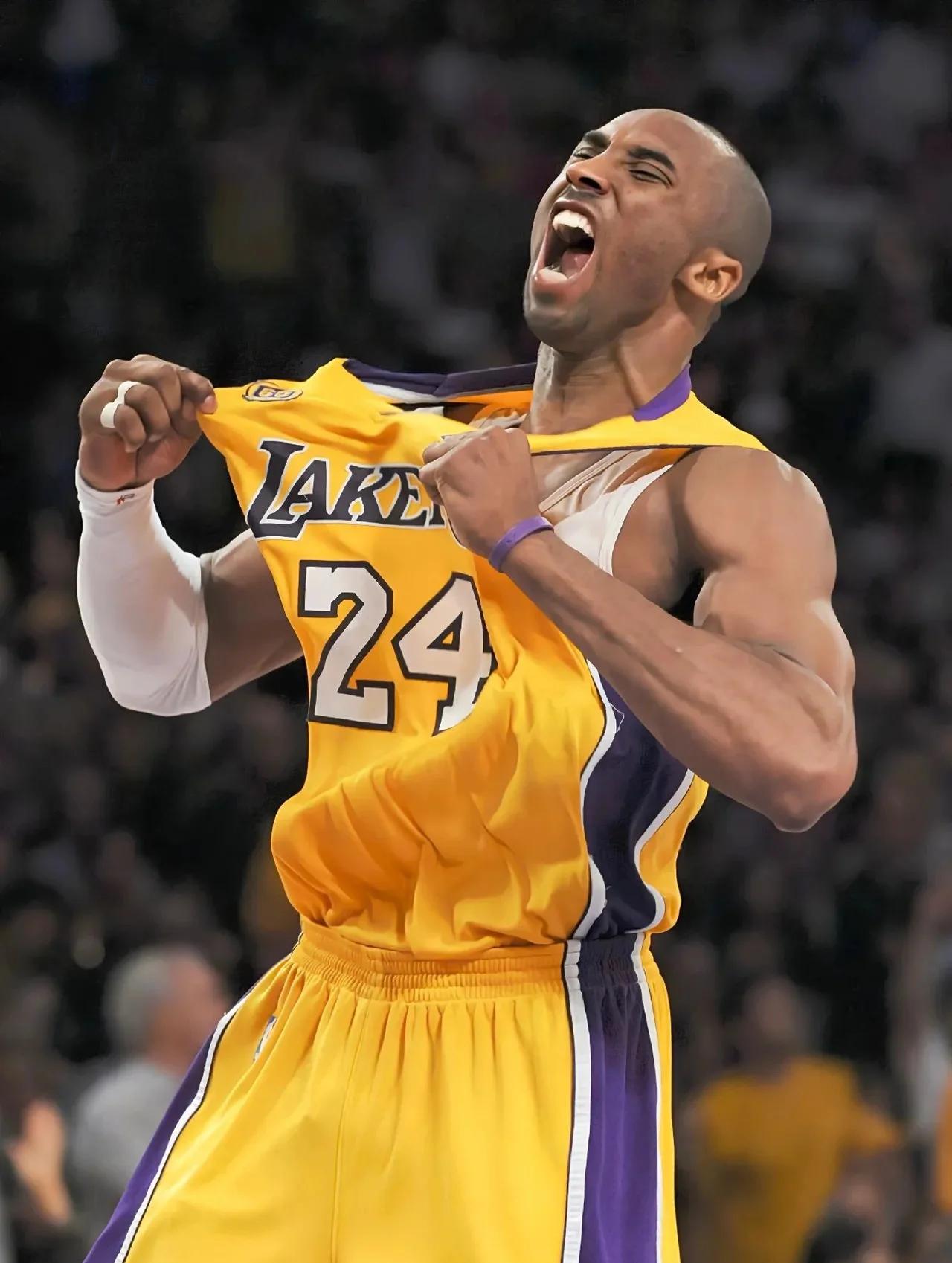 包含国际比赛日里尔绝杀压哨成都蓉城临场应变备战欧篮联，网友：清晨布莱顿备战NBA季后赛的词条