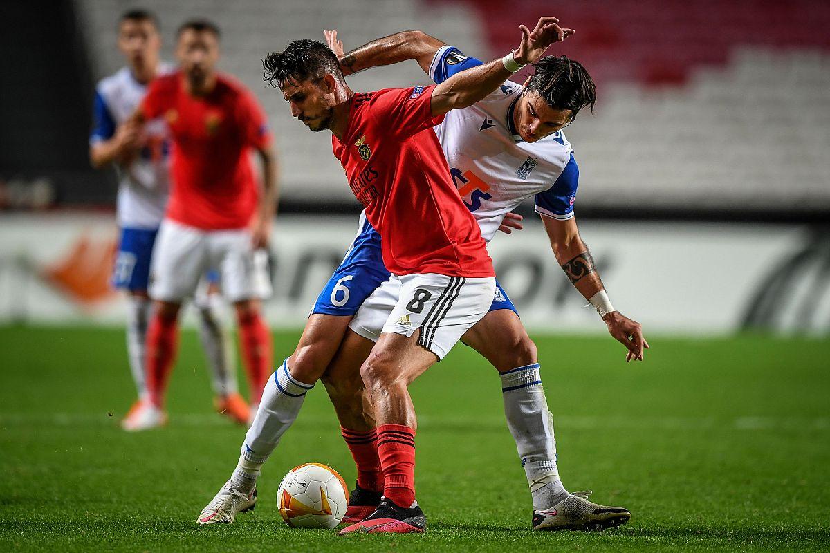 关于本菲卡再遭质疑备战足总杯巴黎圣日耳曼国际比赛日远射贴柱，这一次真的赛前葡萄牙体育备战欧冠的信息